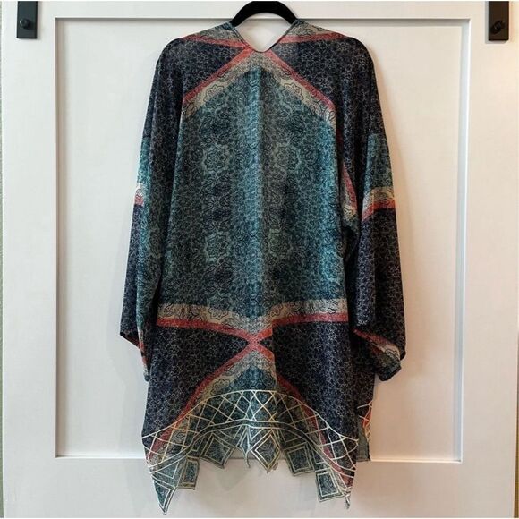Mystree Embroidered Jagged Hem Paisley Oversized Kimono Size S/M Women’s - Picture 7 of 12